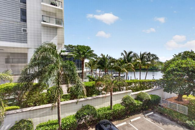1170 N Federal Highway 305, Fort Lauderdale, FL 33304