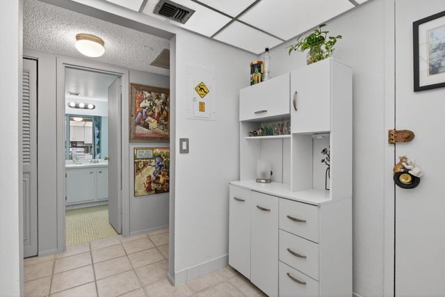 1170 N Federal Highway 305, Fort Lauderdale, FL 33304