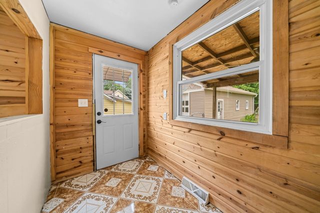 336 W Menomonie Street, Belvidere, IL 61008