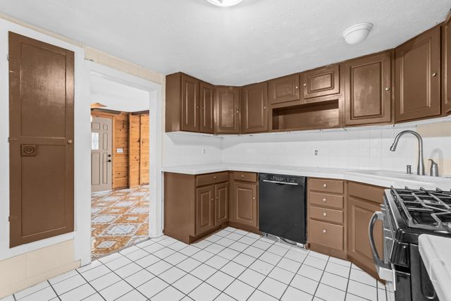336 W Menomonie Street, Belvidere, IL 61008