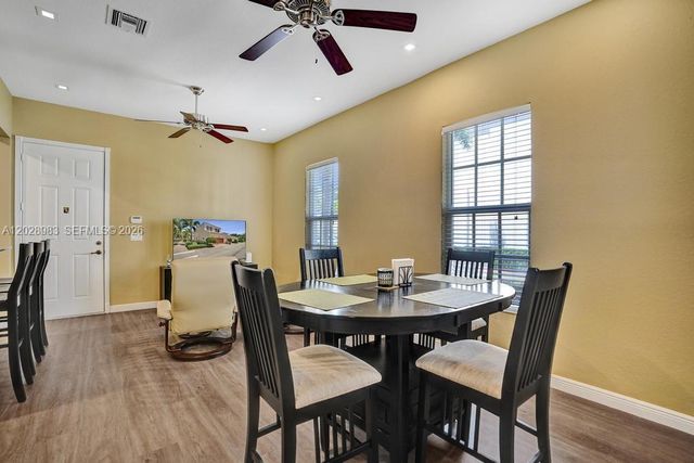 823 NW 82nd Ln, Boca Raton, FL 33487