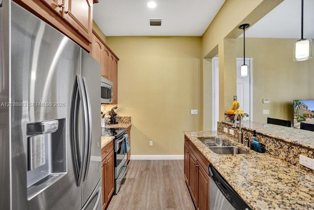 823 NW 82nd Ln, Boca Raton, FL 33487