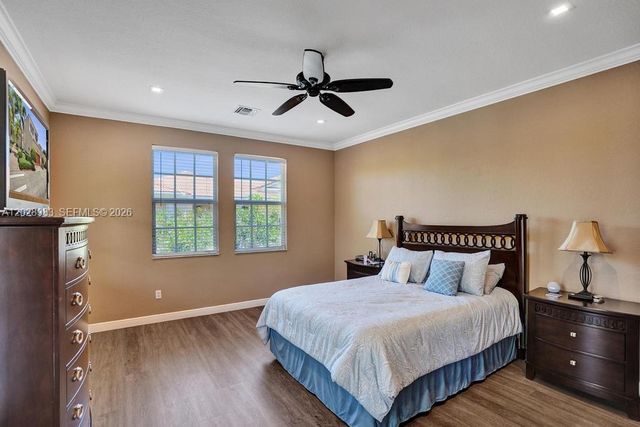 823 NW 82nd Ln, Boca Raton, FL 33487