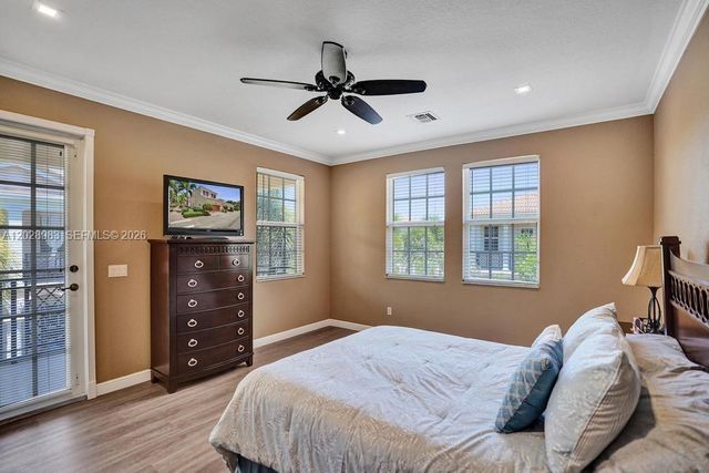 823 NW 82nd Ln, Boca Raton, FL 33487