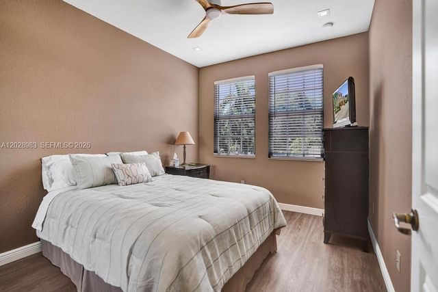 823 NW 82nd Ln, Boca Raton, FL 33487