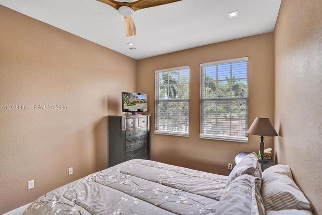 823 NW 82nd Ln, Boca Raton, FL 33487