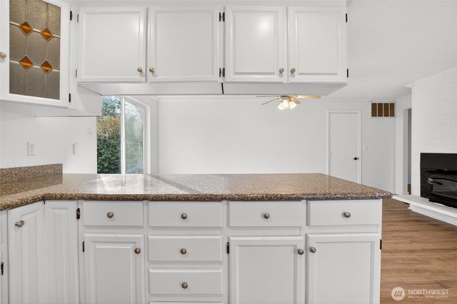 531 221st Street SW, Bothell, WA 98021