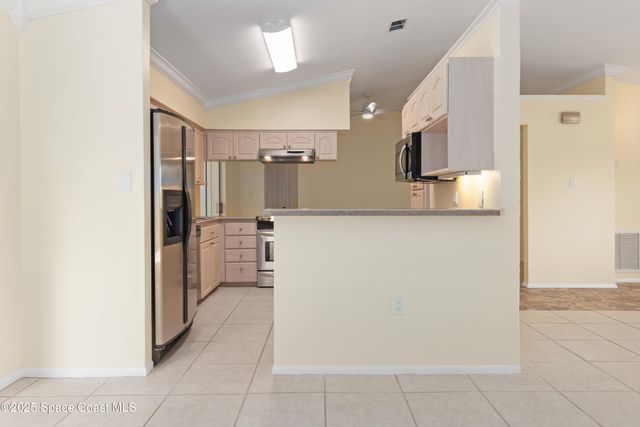 2355 Raintree Lake Circle, Merritt Island, FL 32953