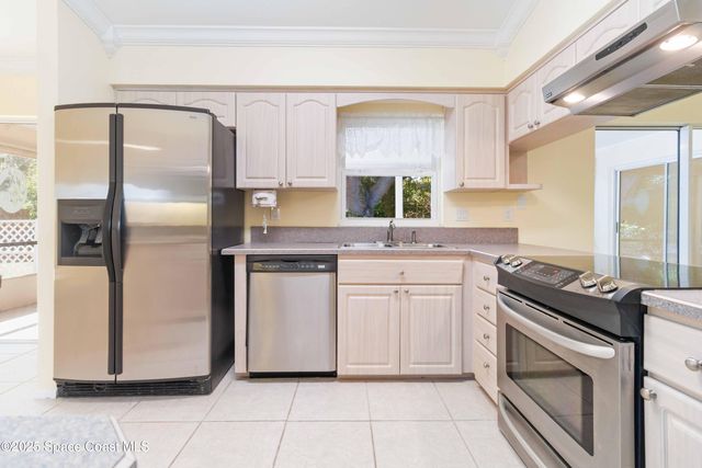 2355 Raintree Lake Circle, Merritt Island, FL 32953