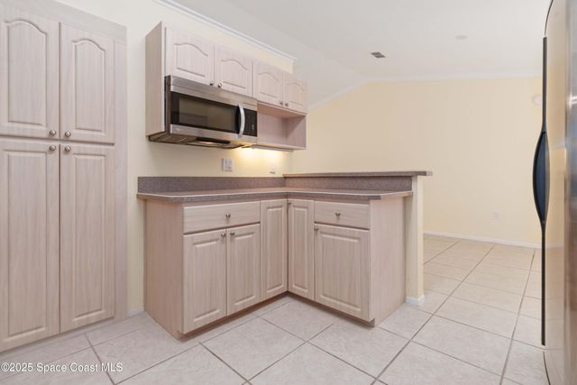 2355 Raintree Lake Circle, Merritt Island, FL 32953