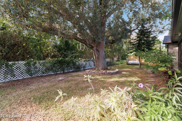 2355 Raintree Lake Circle, Merritt Island, FL 32953