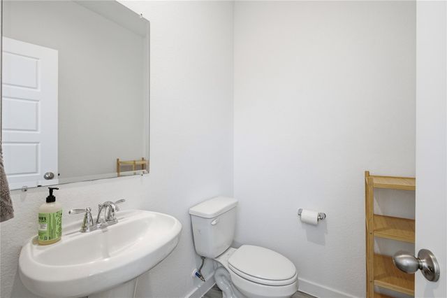 2919 Crown Gate Drive, Houston, TX 77047