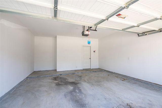 2919 Crown Gate Drive, Houston, TX 77047