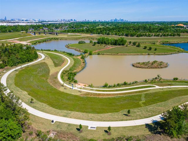 2919 Crown Gate Drive, Houston, TX 77047