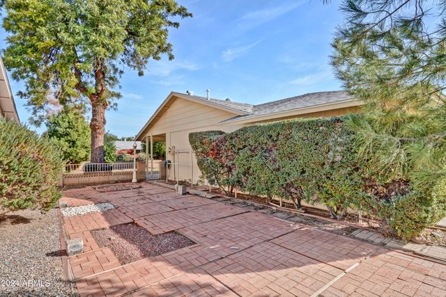 10933 W Tropicana Circle, Sun City, AZ 85351