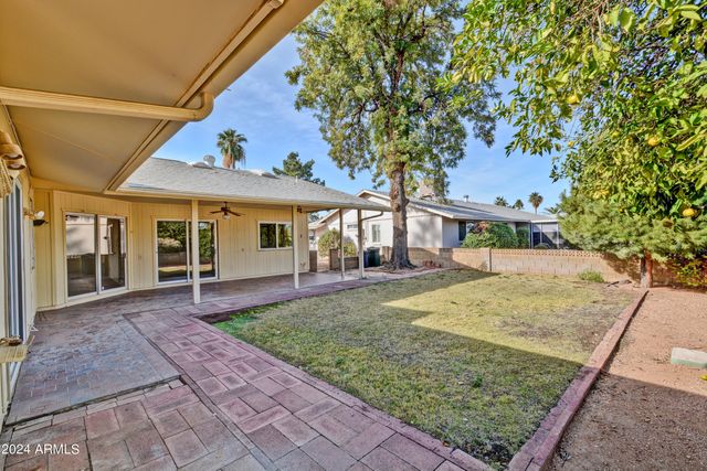 10933 W Tropicana Circle, Sun City, AZ 85351