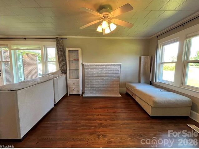 820 Suncrest Orchard Road, North Wilkesboro, NC 28659