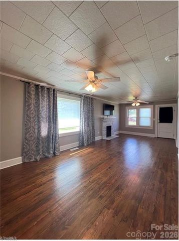 820 Suncrest Orchard Road, North Wilkesboro, NC 28659