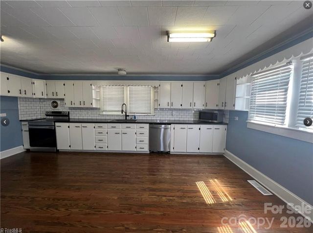 820 Suncrest Orchard Road, North Wilkesboro, NC 28659