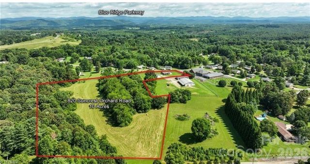 820 Suncrest Orchard Road, North Wilkesboro, NC 28659