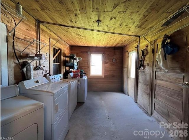 820 Suncrest Orchard Road, North Wilkesboro, NC 28659