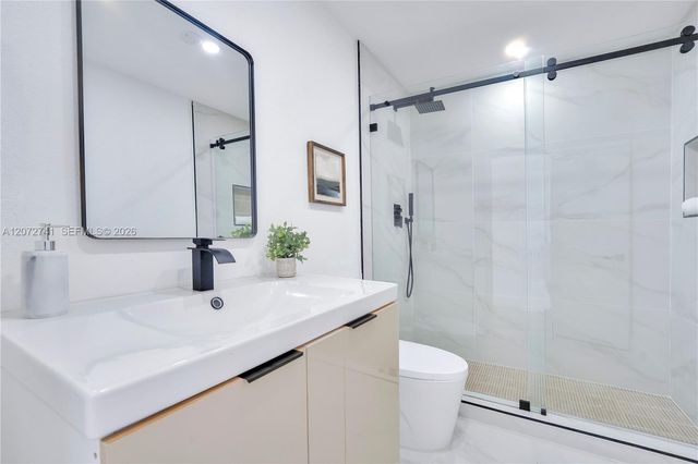 40 SE 3rd Terrace, Dania Beach, FL 33004
