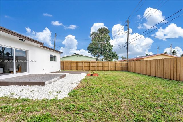 40 SE 3rd Terrace, Dania Beach, FL 33004