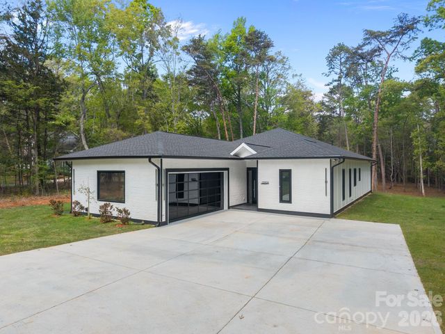 12930 Hamilton Road, Charlotte, NC 28273