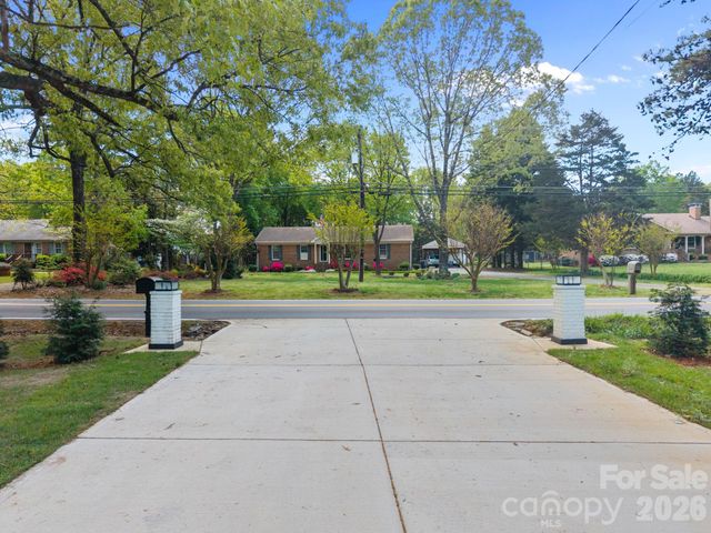 12930 Hamilton Road, Charlotte, NC 28273