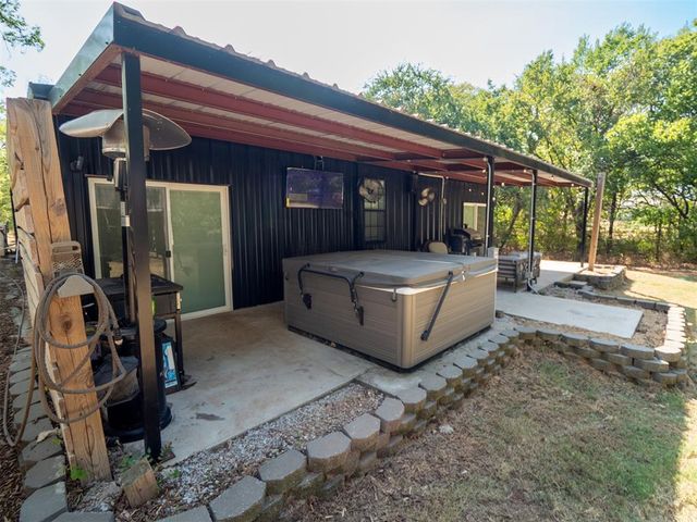 36606 Garretts Lake Road, Shawnee, OK 74804