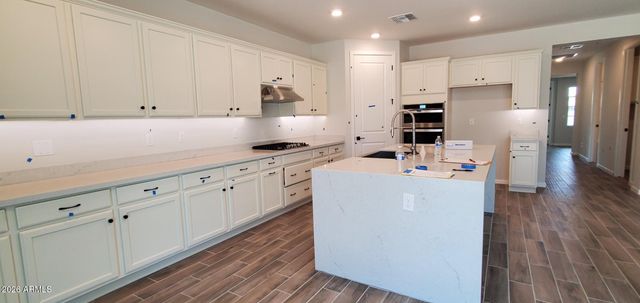 17258 W SELDON Lane, Waddell, AZ 85355