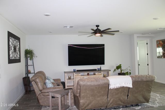 17258 W SELDON Lane, Waddell, AZ 85355