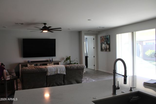 17258 W SELDON Lane, Waddell, AZ 85355