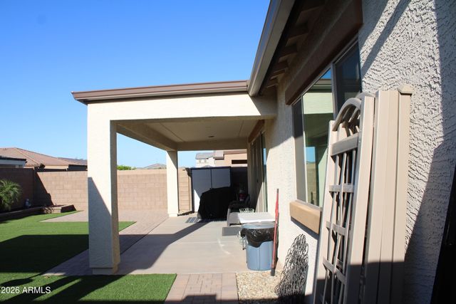 17258 W SELDON Lane, Waddell, AZ 85355