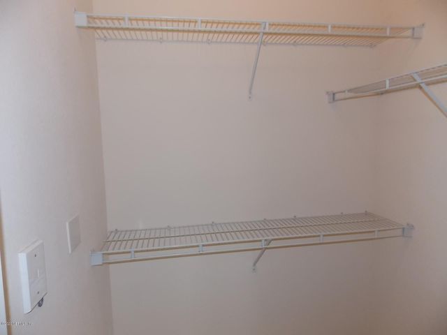 8290 GATE Parkway W 414, Jacksonville, FL 32216