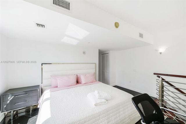 41 SE 5th St 1116, Miami, FL 33131