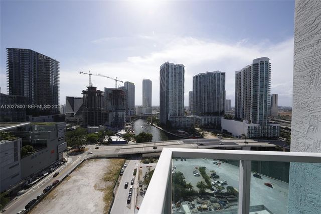41 SE 5th St 1116, Miami, FL 33131