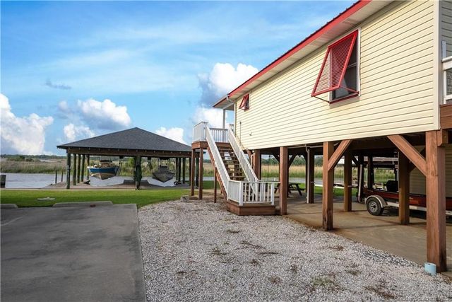 4998 Airhart Road A, Lake Charles, LA 70605