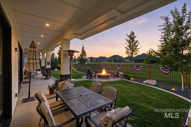 1461 N Diadora Ave, Eagle, ID 83616