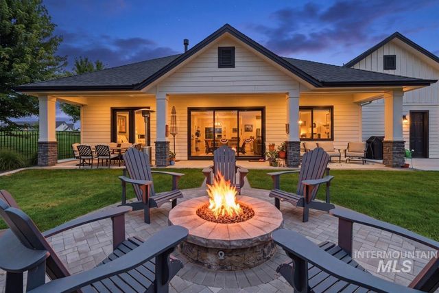 1461 N Diadora Ave, Eagle, ID 83616