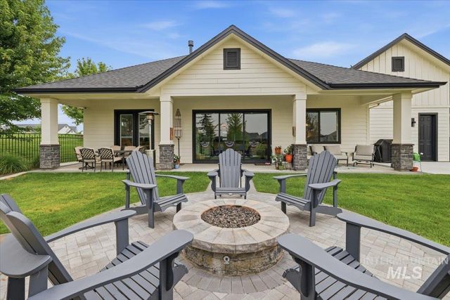 1461 N Diadora Ave, Eagle, ID 83616