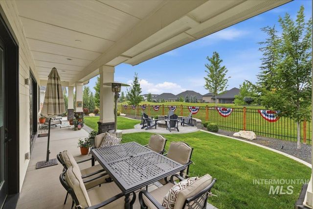 1461 N Diadora Ave, Eagle, ID 83616