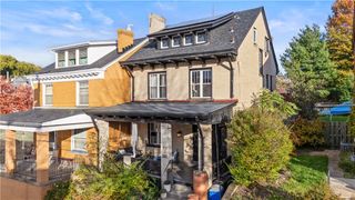 303 Kearsarge St, Mt Washington, PA 15211