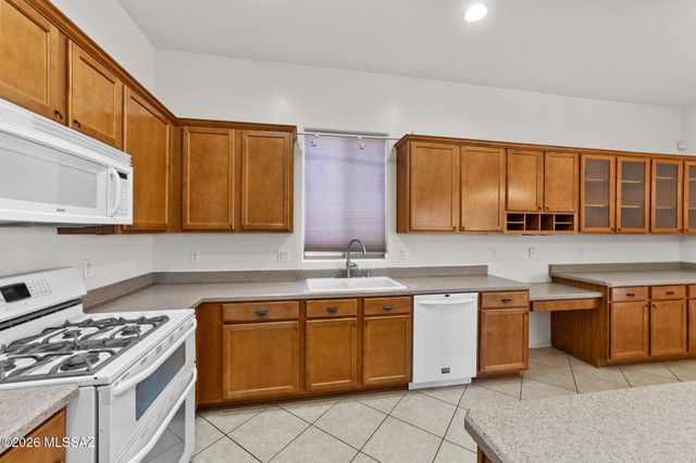 5821 W Aster Bloom Drive, Tucson, AZ 85735