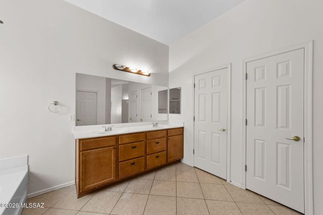 5821 W Aster Bloom Drive, Tucson, AZ 85735