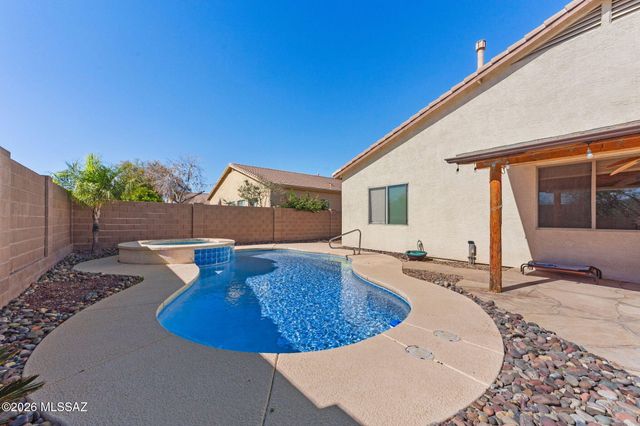 5821 W Aster Bloom Drive, Tucson, AZ 85735