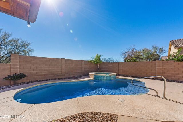 5821 W Aster Bloom Drive, Tucson, AZ 85735