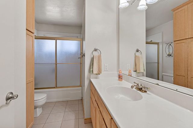 1428 Kent Way, Modesto, CA 95355