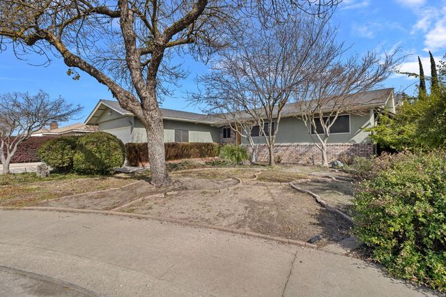 1428 Kent Way, Modesto, CA 95355