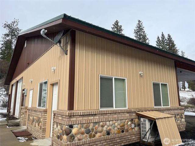 37855 Skyview Court N, Creston, WA 99147